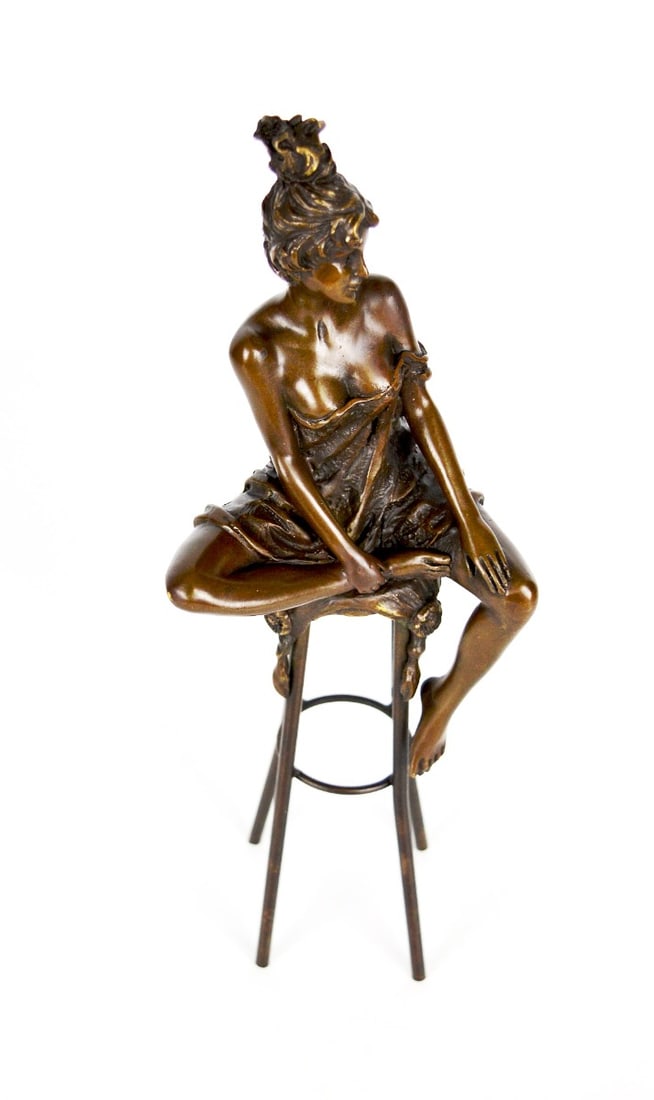 Pierre Collinet - Sculpture. Bronze: Artist: Collinet, Pierre Title: Lady on barstool Technique: Sculpture on Bronze size: 29,5 x 10 cm. (11,6 x 3,95 inch) Framed: Not framed More Information The sculpture