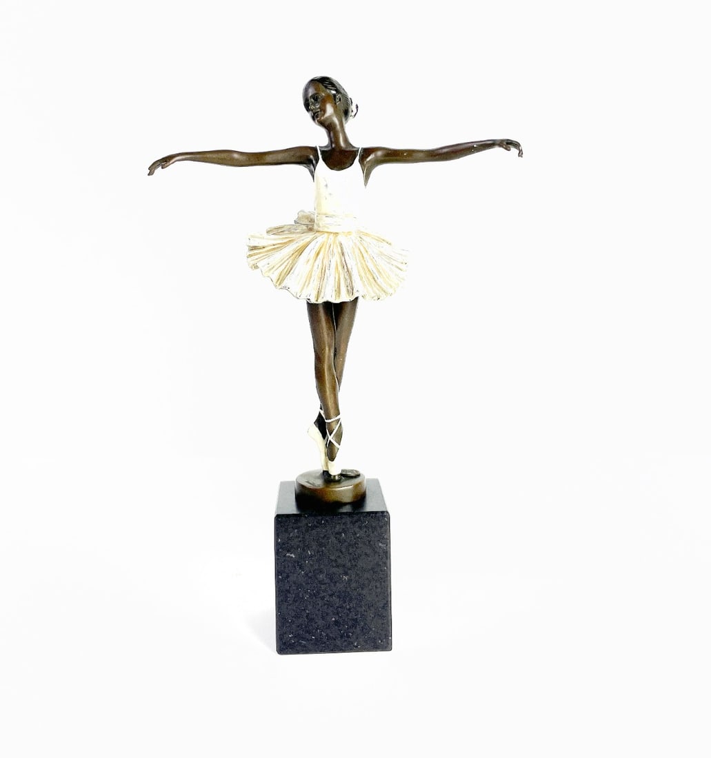 Margraß - Sculpture. Bronze..: Artist: Margraß Title: Ballerina Technique: Sculpture on Bronze size: 33 x 22 cm. (13 x 8,65 inch) Framed: Not framed More Information Cold-painted Veinna bronze sculpture. Signed in the bronze,
