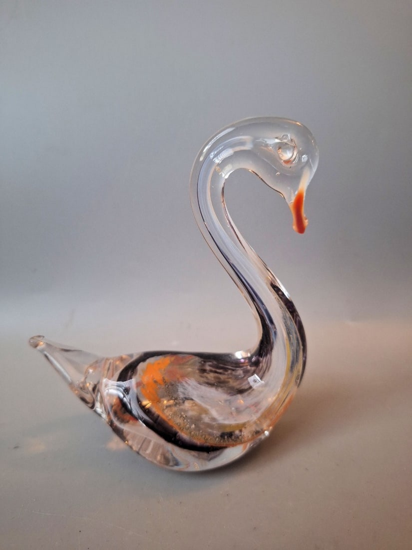 A very beautiful Murano Swan sculpture: Artist: Murano Title: Murano sculpture Swan Technique: Sculpture on Glass size: 11 x 10 cm. (4,35 x 3,95 inch) Framed: Not framed More Information A very beautiful Murano Swan sculpture About the