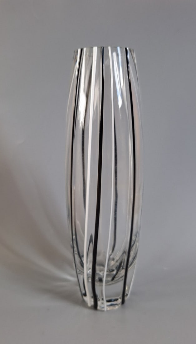 A very beautiful Murano Crystal Vase: Artist: Murano Title: Murano vase Technique: Sculpture on Glass size: 28,5 x 9 cm. (11,2 x 3,55 inch) Framed: Not framed More Information Stunning hand made crystal va