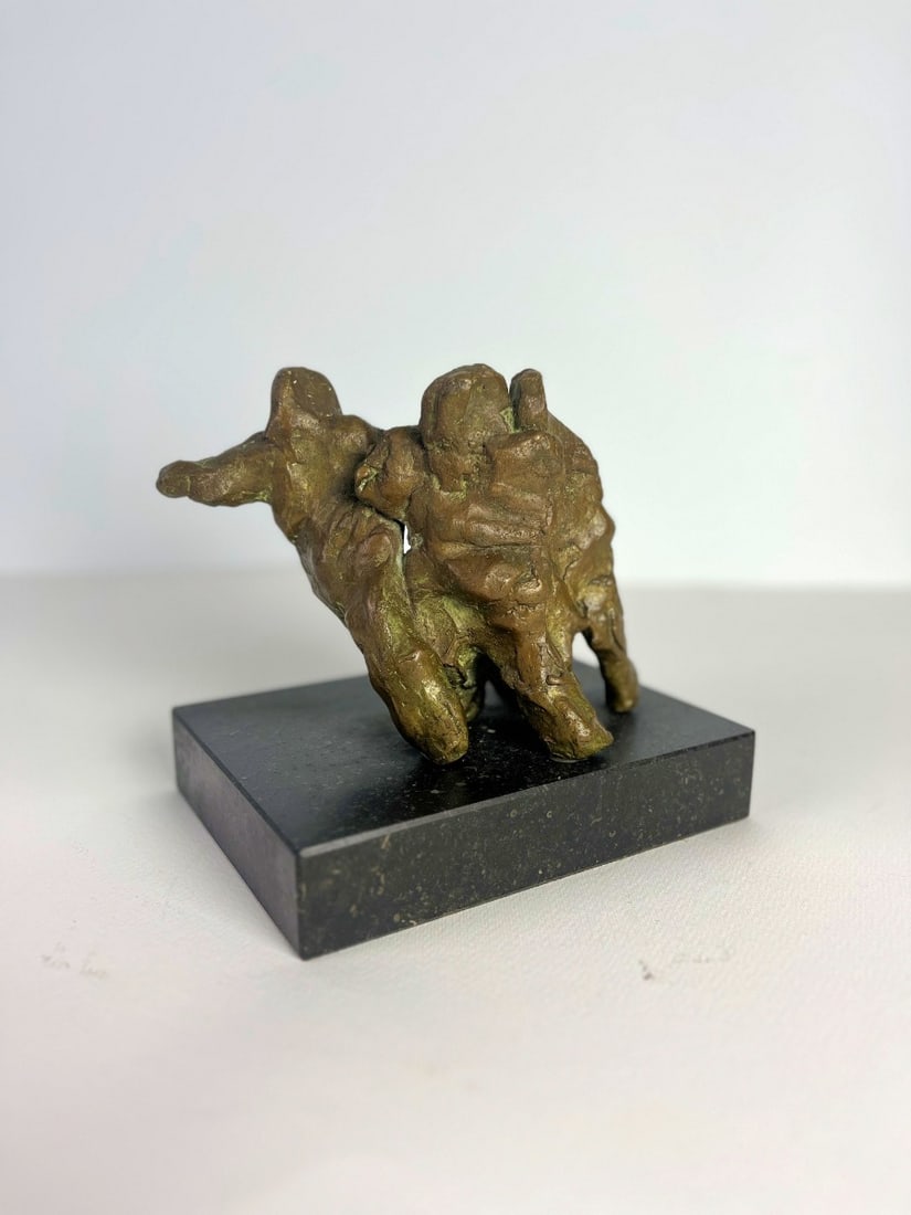 Arma, Ad - Sculpture. Bronze. - Hand signed: Artist: Arma, Ad Title: Untitled Technique: Sculpture on Bronze size: 19 x 21 cm. (7,5 x 8,25 inch) Framed: Not framed More Information Ad Arma Painter, graphic arti