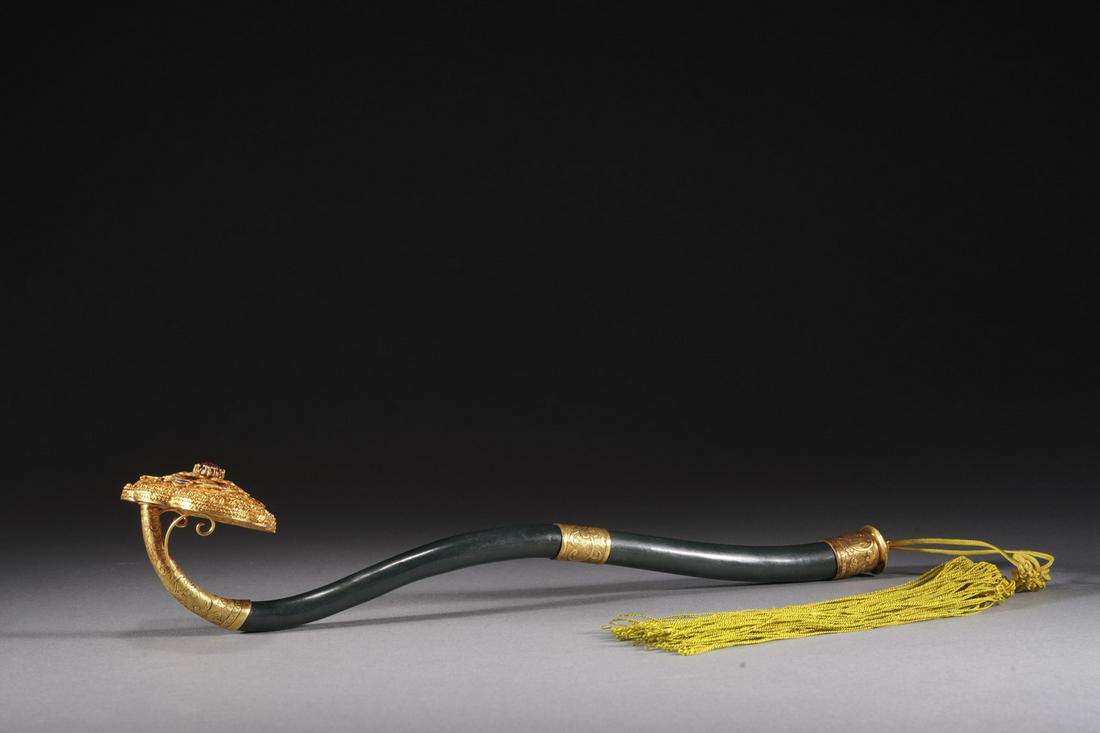 A CHINESE SILVER-INLAID SPINACH GREEN JADE RUYI SCEPTER, QING DYNASTY (1 of 9)