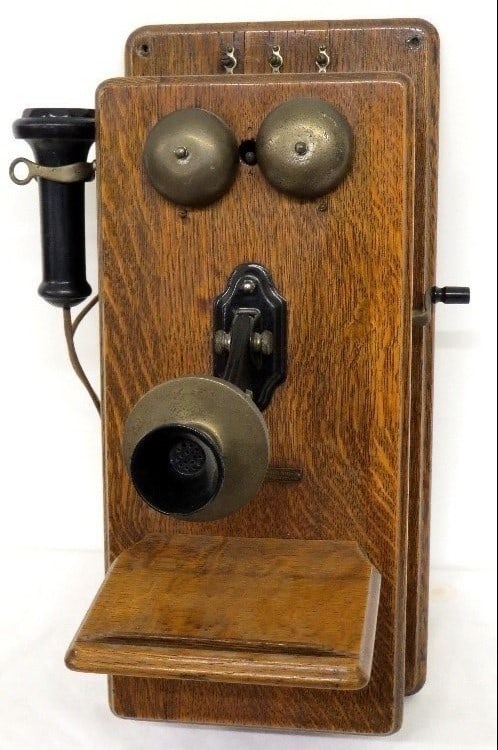 Tiger Oak Stromberg-Carlson Hand Crank Wall Phone (1 of 12)
