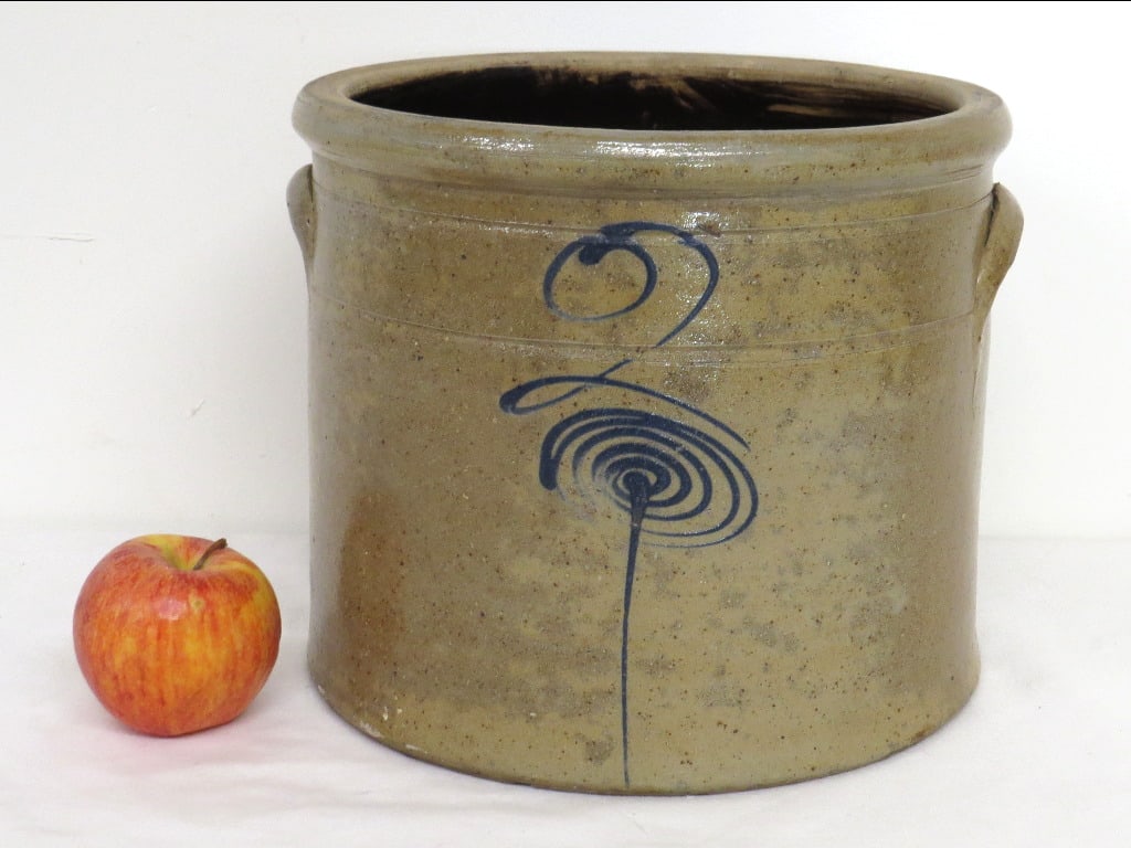 2 Gallon Cobalt Bee Sting Crock Red Wing (1 of 6)