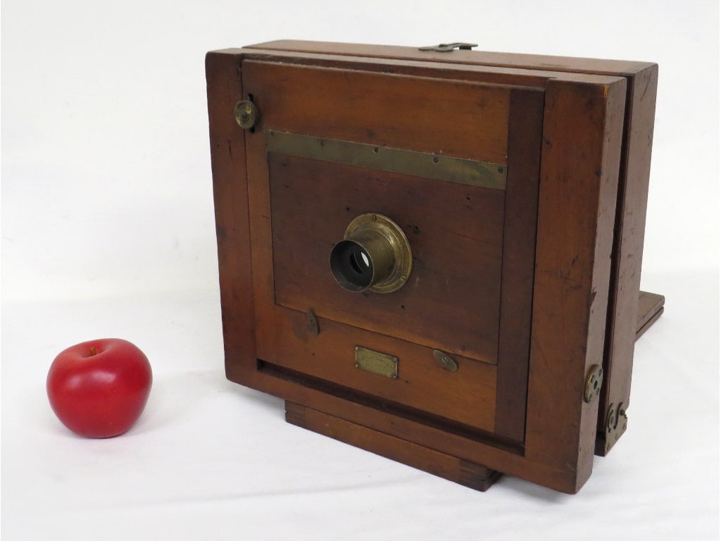 E&H.T. Anthony Signed 1880's Dry Plate Camera (1 of 15)