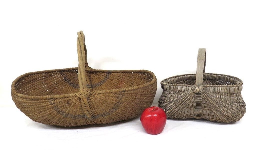 Pair of early baskets in Kidney Form & Oblong, silvery gray & decorated (1 of 7)
