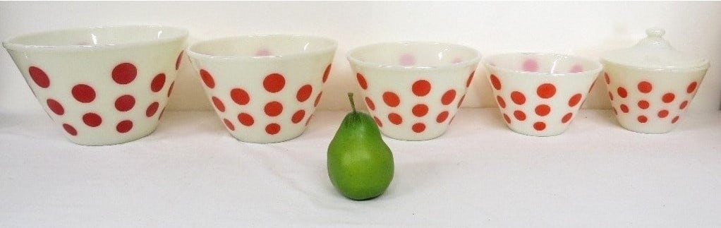 5 Nesting Fire King MCM Red Polkadot Mixing Bowls 1950's (1 of 13)