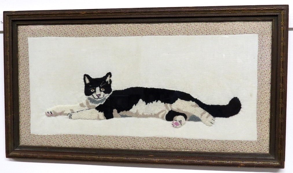 Vintage Folk Art Framed Reclining Cat Hooked Rug (1 of 10)