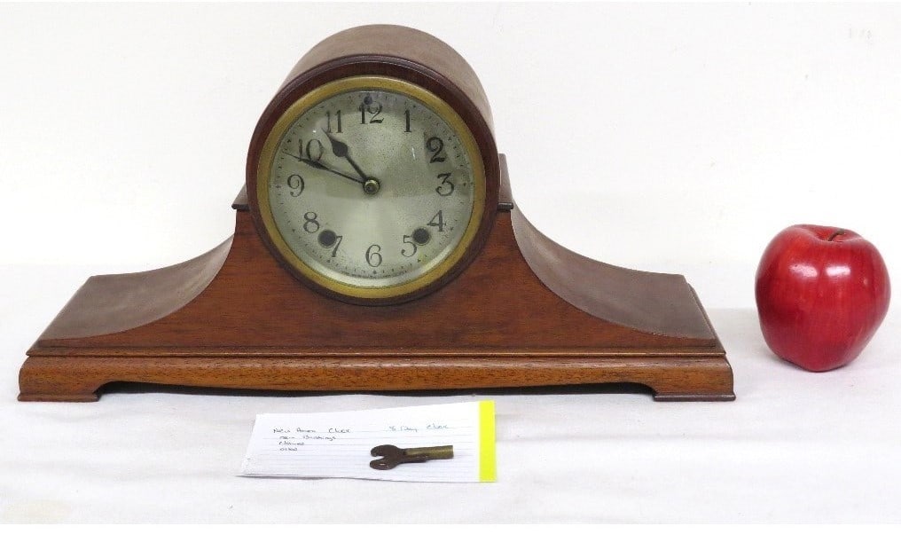 An Art Deco New Haven Mantle Clock, running (1 of 11)