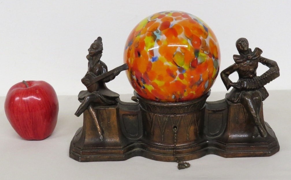 A Czech Art Deco Minstrel Lamp with confetti shade (1 of 10)