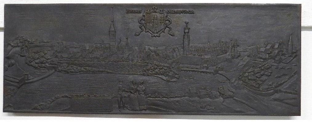 German Cast Iron Historical Plaque (1 of 8)