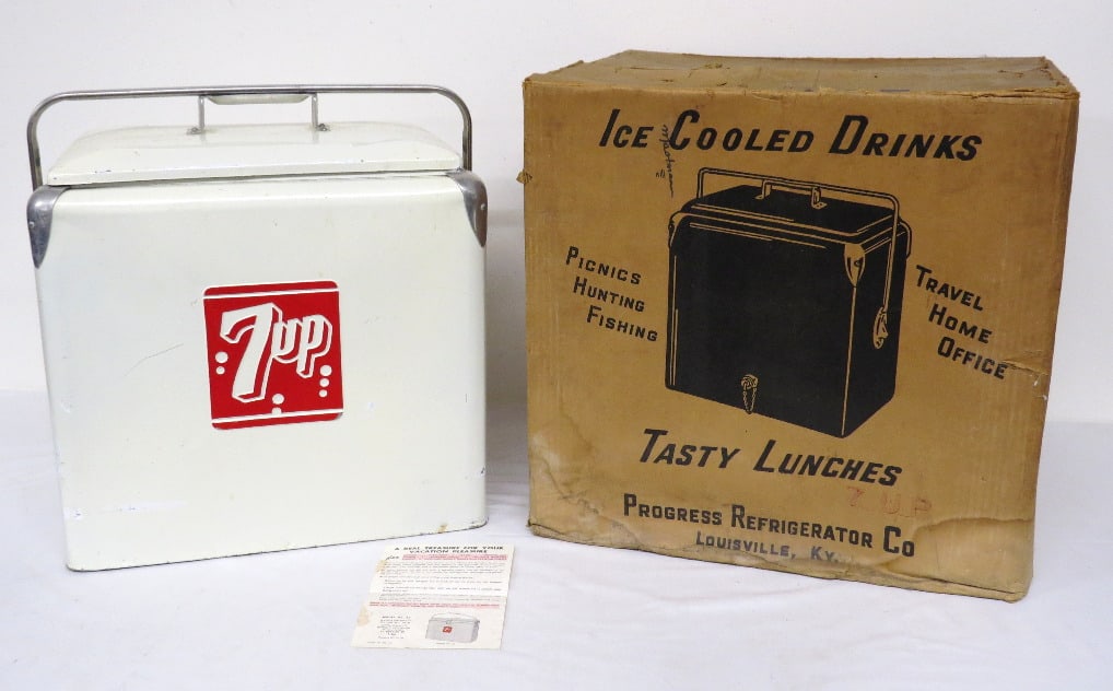 Progressive Refrigerator Co. 7-Up Cooler in Orig Box (1 of 10)