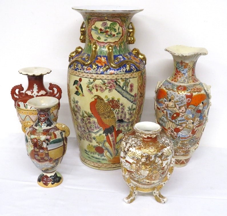 5 Meiji Satsuma Decorated Vases Late 19th-early 20th C. (1 of 14)