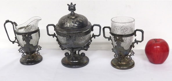 A 3pc Victorian Holy Communion Silverplated Set