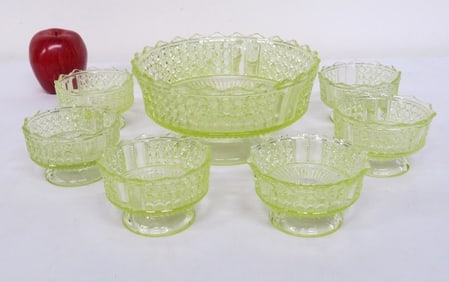 Richards & Hartley 3 Panel Uranium Glass Berry Set