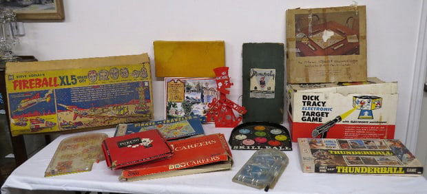 Vintage Toy & Game Lot - Dick Tracy Target Game, etc.