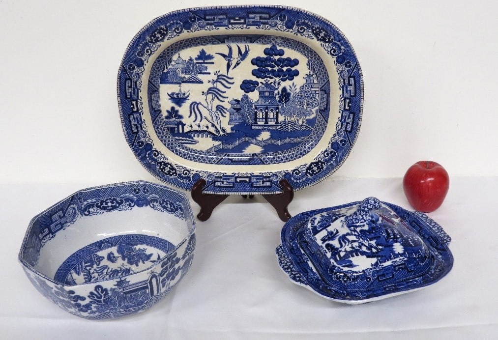 Early Blue Willow Incl. Buffalo Pottery Platter 1916 (1 of 11)