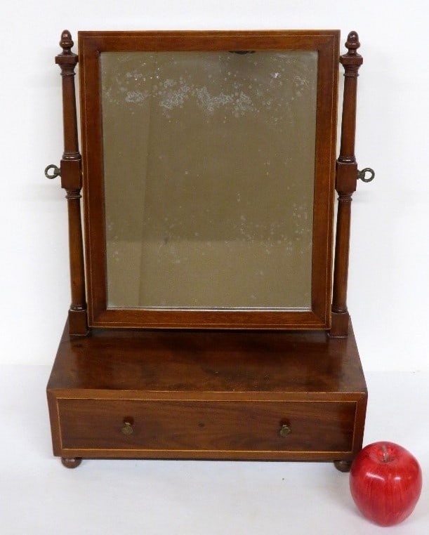 19th C. Hepplewhite Dresser Top Shaving Mirror (1 of 8)