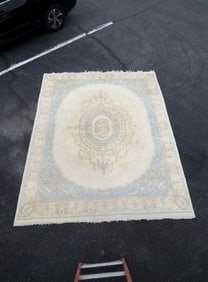 A Large Room Sized Kirman 100% Wool Rug 10' 2" x 8'