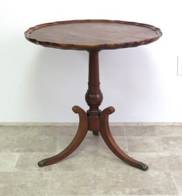 Mid-Century Imperial Pie Crust Mahogany Table