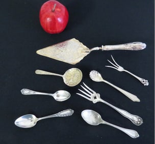 A Mixed Group of Sterling & .800 Italian Silver