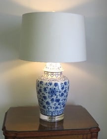 A Tanner Kenzie Blue & White Asian Ginger Jar Table Lamp
