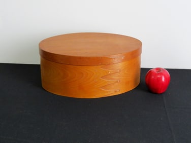 Orleans Carpenters Large Shaker Style Oval Finger Band Box