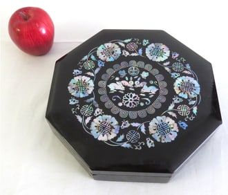 Mother of Pearl Inlaid Asian Lacquer 6 Compartment Box