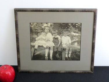 The Horrified Children of Poughkeepsie, NY in B&W