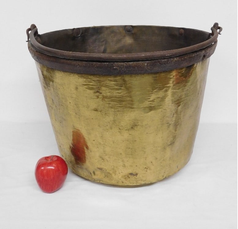 A Large 18th C. Blacksmith Made Brass Kettle or Stewpot (1 of 12)