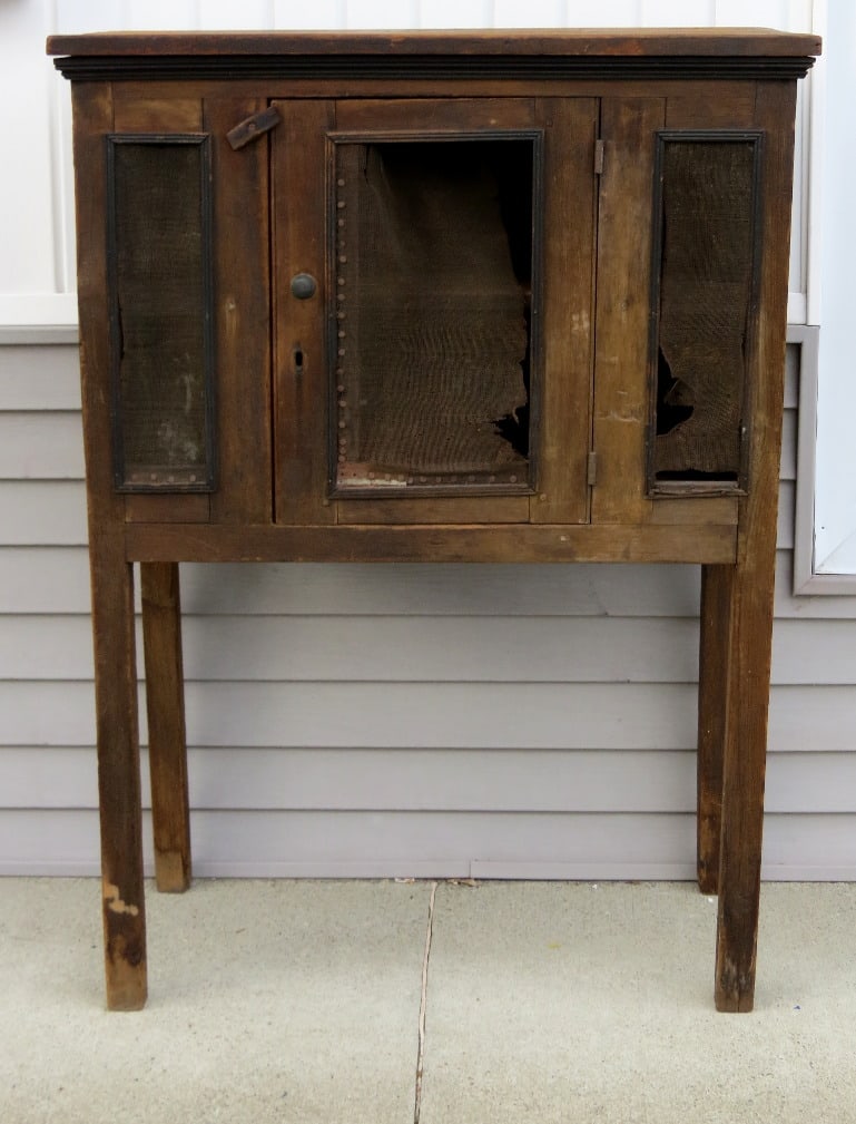 A 19th C. Rockland County NY Pie Safe (1 of 12)