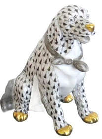A Herend Hungary Porcelain Seated Labrador Retriever Figurine