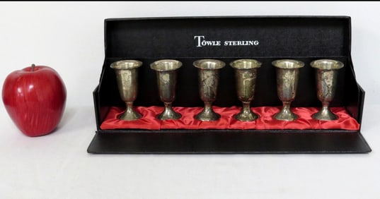 Towle Sterling Set of 6 Cased Shot Glasses