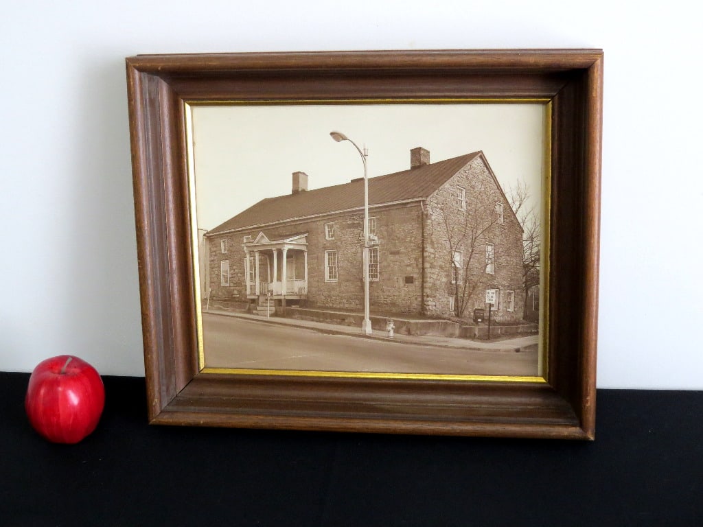 Orig Framed B&W Photo Hoffman House, Kingston NY 1950's: A framed black & white photo under glass of the Hoffman House likely 1940's-50's era. Note the one way street sign at corner w/the mailbox. At that point in time Green Street ran in the opposite direc