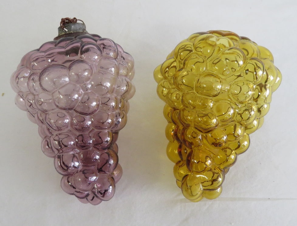 Pair of Blown Figural Cluster of Grapes Kugels or Ornaments (1 of 7)