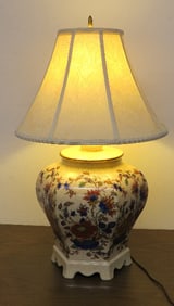 A Chinese Export Imari Style Crackle Paneled Ginger Jar Lamp