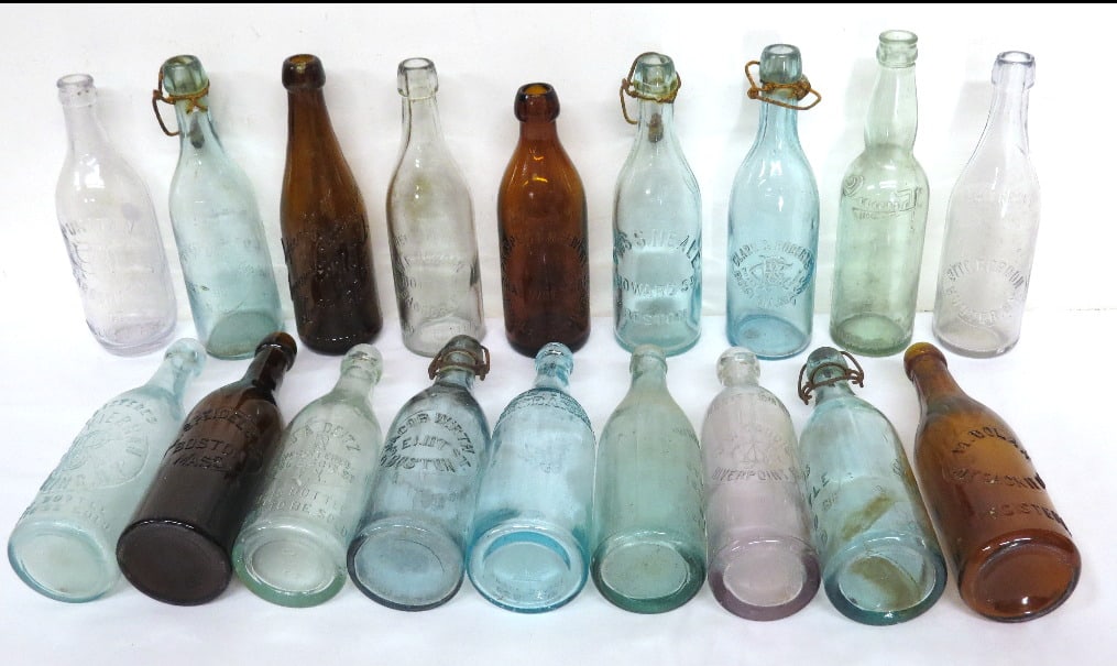 Lot of 18 American Blob and Crown Top Beers: Eighteen mostly blob top beers, Boston, NYC, Plattsburgh, Hunter, Pawling, Coxsackie, Lowell, Wilkes Barre & more. Pawling & Hunter examples have fissures/dings, rest are generally good minor case wea