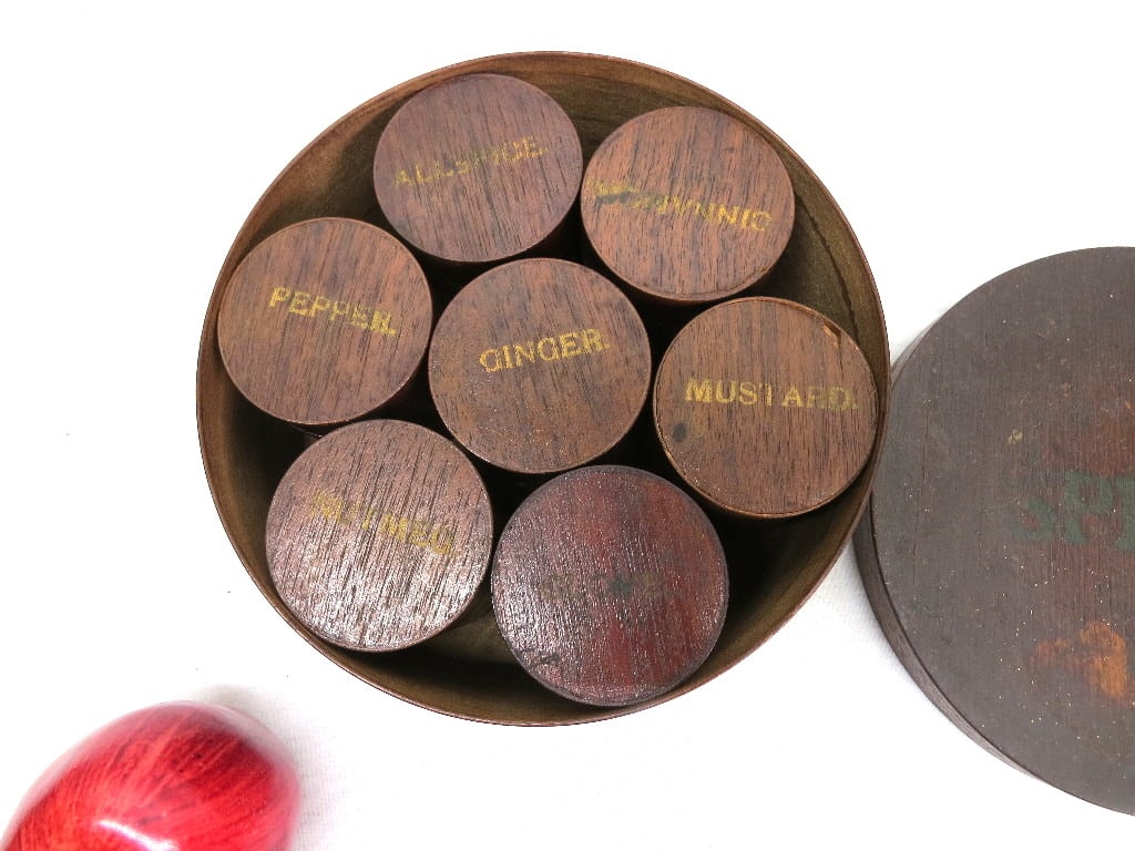 A Shaker Spice Box - 2