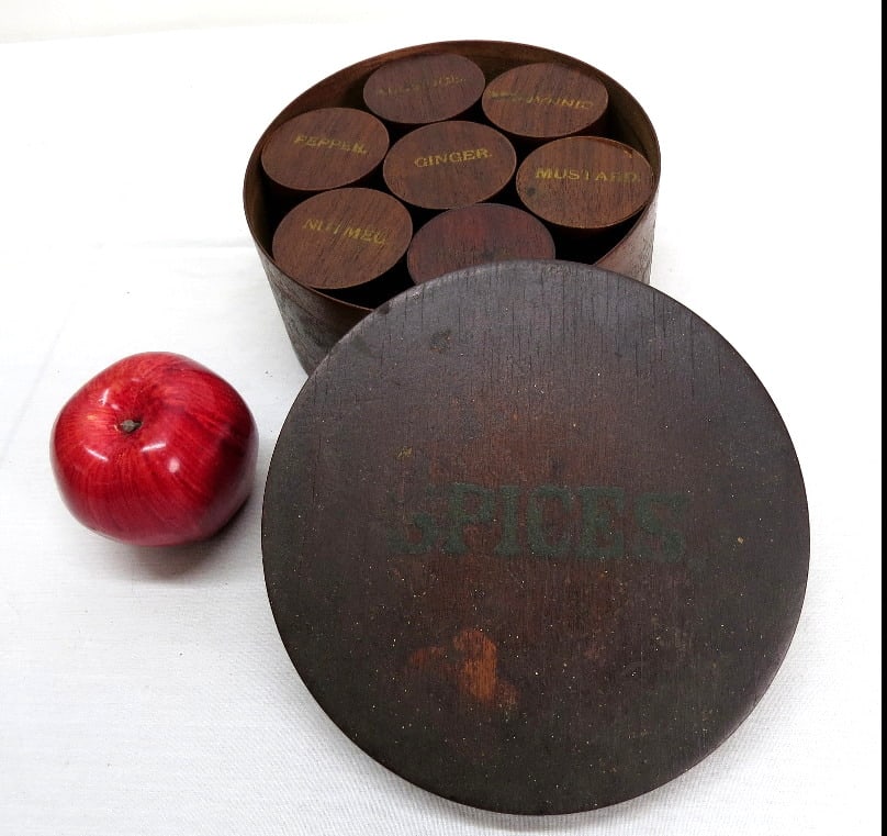 A Shaker Spice Box - 5