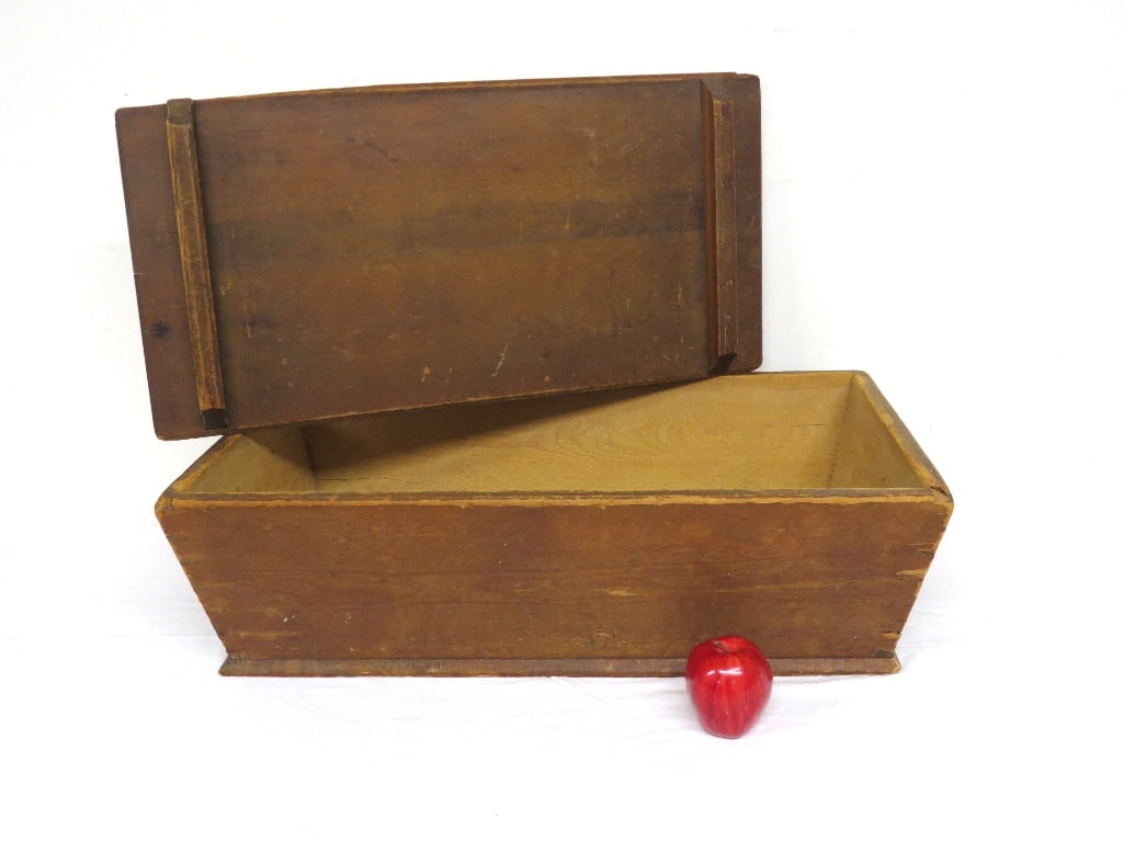 A 19th C. Doughbox: A lovely original finish lidded doughbox, measuring 29" length by 15.5 depth and height 10" in size. Dovetailed ends, square nail construction, a country decorators delight