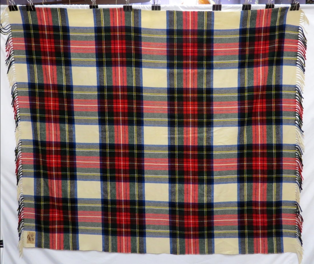 Scottish Lambs wool Tartan Plaid Brackendale Wool Blanket (1 of 3)