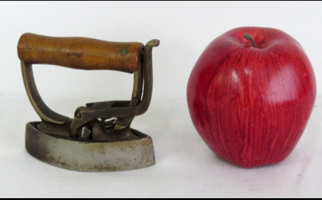 Salesman's Sample or Child Size Myer's Patent Sad Iron 1895: A wonderful miniature sized sad iron is it a salesman's sample or just child sized? We've also seen reference to it being a lace iron. Whatever its true function, its a cutie! Very detailed/well made