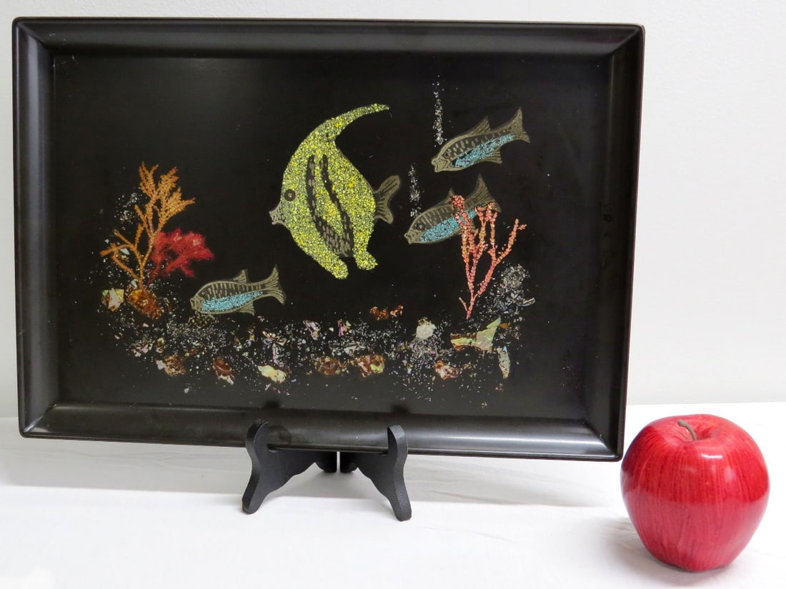 Vintage MCM Couroc California Aquarium Fish Tray 15" x 10": A Couroc of Monterey California Mid-Century Inlaid Resin tray featuring aquarium fish, 15 3/8" x 10 3/4" size, original label, good shape