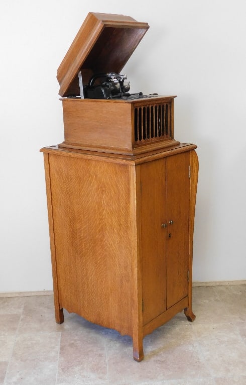 Edison Amberola Model 30 Cylinder Phonograph (1 of 11)