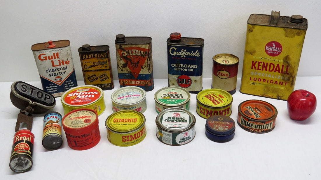 Gas, Oil and Automotive Tins (1 of 13)