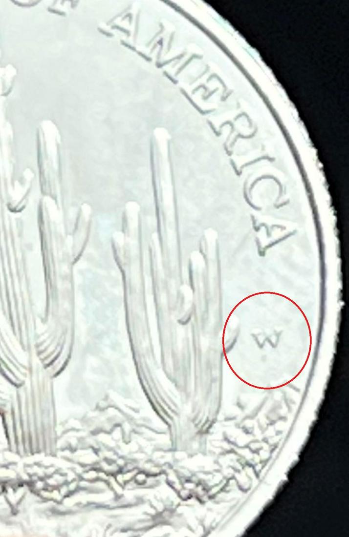 2001-W 1/10 ozt .9995 $10 Platinum American Eagle (1 of 3)