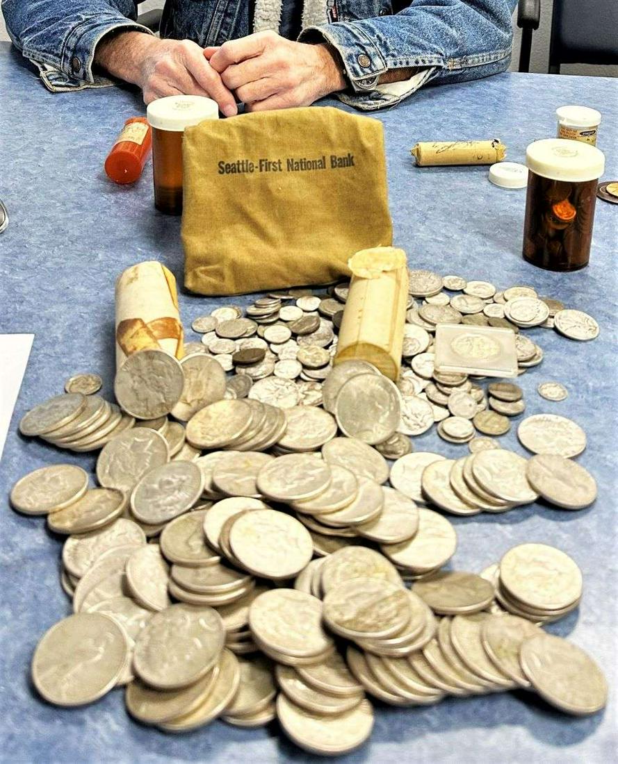 1924-S Peace Silver Dollar AU58 (1 of 3)