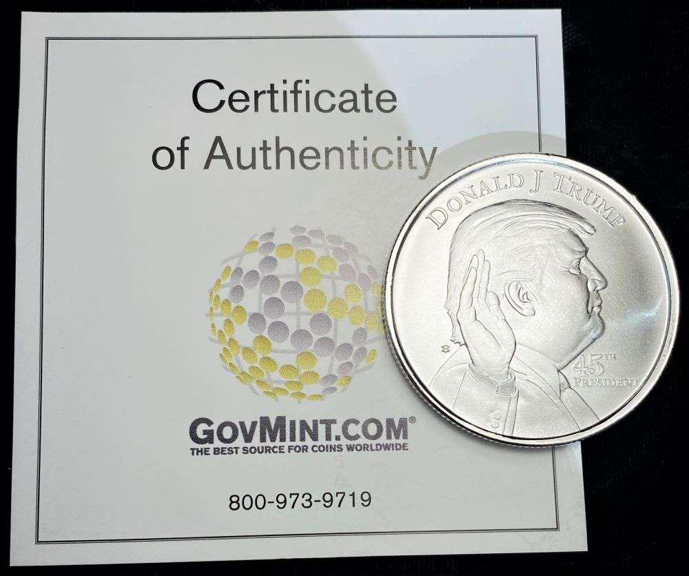 Donald Trump "The White House" 1 ozt .999 Silver: Winner shall receive (1) coin precisely resembling the one shown here. (JL)