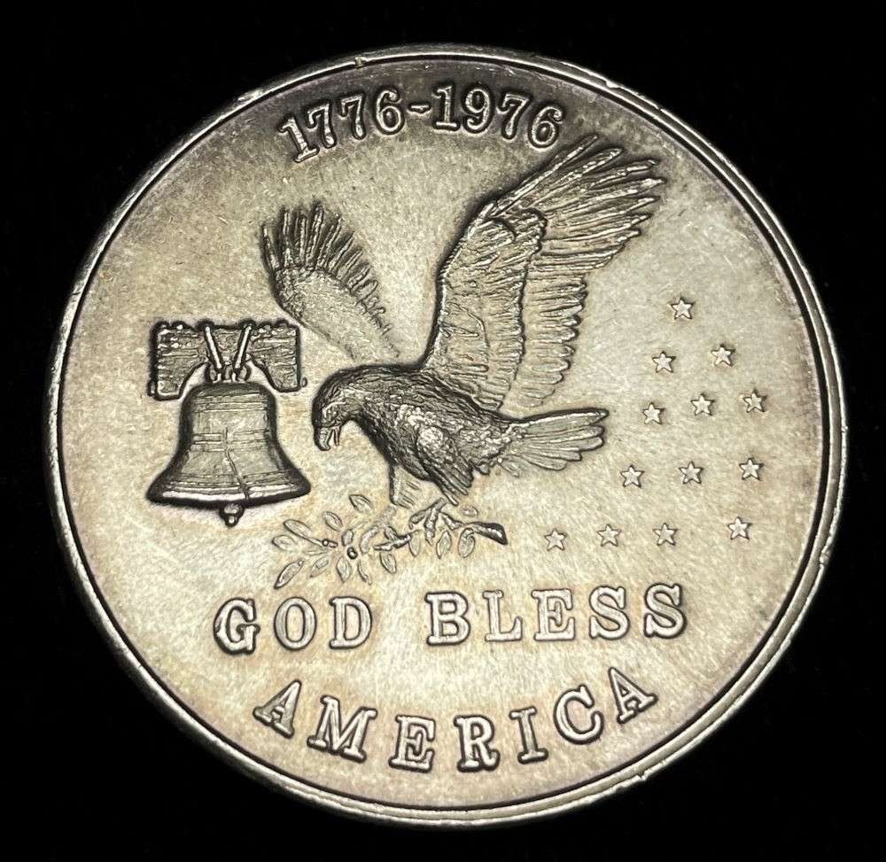 1776-1976 God Bless America Tri-State Refining 1 ozt .999 Silver (1 of 2)