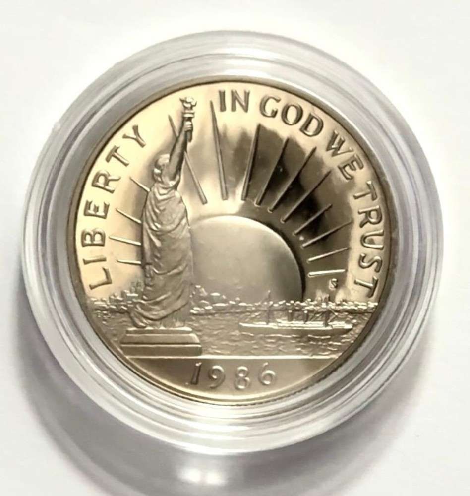 1986 Statue of Liberty Commemorative Proof Half Dollar (1 of 2)